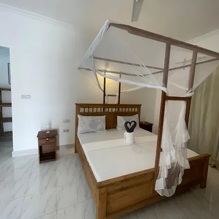 Zanzibar Beach Escape 1&2 Bwejuu Exterior photo