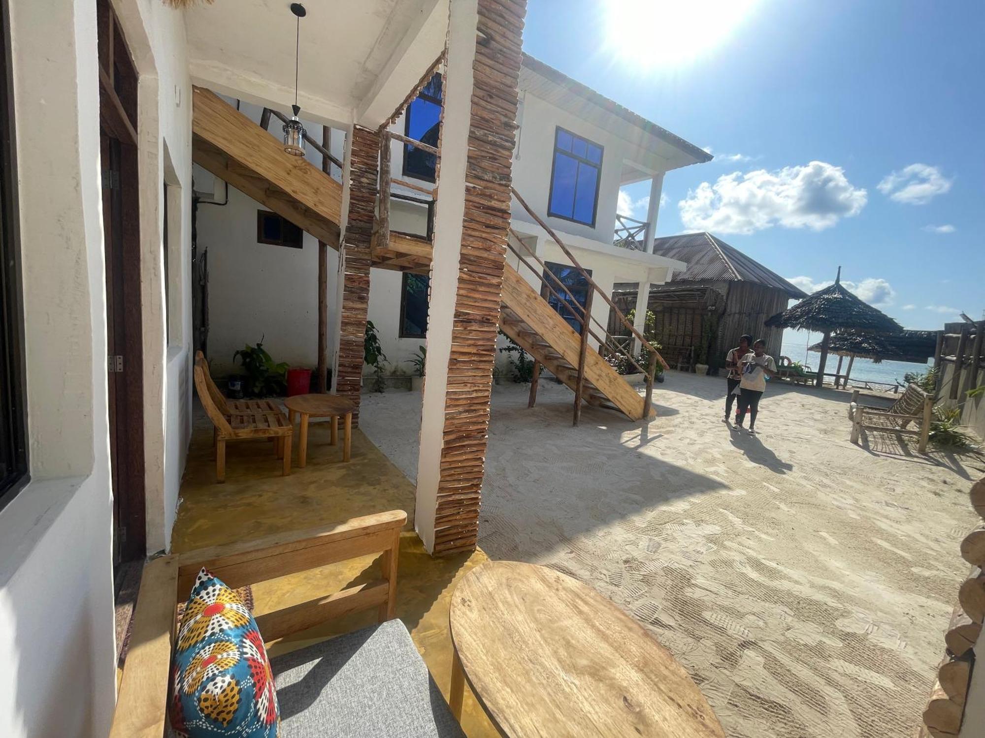 Zanzibar Escape 1&2 * Bwejuu